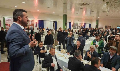 Yeniceliler Özkan Çetinkayayı bağrına bastı