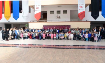 Anadolu Üniversitesi bayramlaşma töreninde bir araya geldi