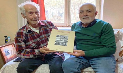 Ayvalıkın usta gazetecisi Ömür Bir hayatını kaybetti