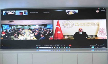 Bakan Uraloğlu, Dünya Bankasının etkinliğinde doğu-batı ve kuze-güney aksındaki ulaşım projelerini anlattı