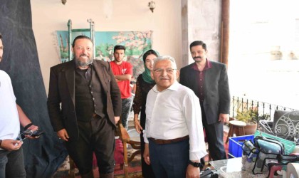 Başkan Büyükkılıç; Kara Ağaç Destanı dizi setini ziyaret etti