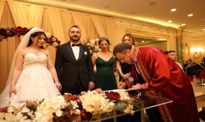 Başkan Gökçe ilk nikahını kıydı