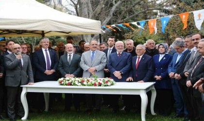 Büyükkılıç; AK Partide bayramlaştı