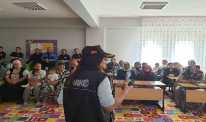 Düzcede kadınlara narkotik eğitimi