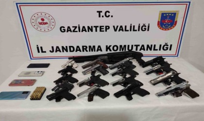 Gaziantepte 18 adet ruhsatsız silah ele geçirildi