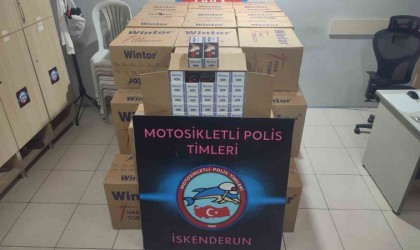 İskenderunda 300 bin adet kaçak makaron ele geçirildi