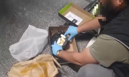 İzmir otogarında kokain baskını: Eşyaların arasından çıktı