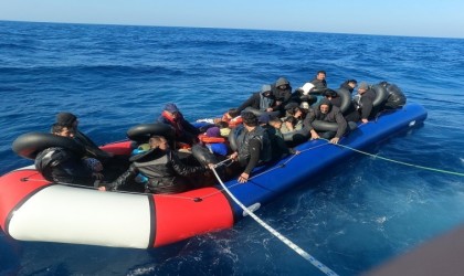 İzmir sularında 5 i çocuk 59 göçmen yakalandı
