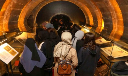 Kuran Ayında Kuran Sergisine büyük ilgi