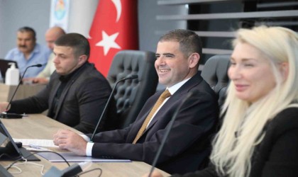 Mezitli Belediyesi, seçimlerin ardından ilk meclis toplantısını gerçekleştirdi