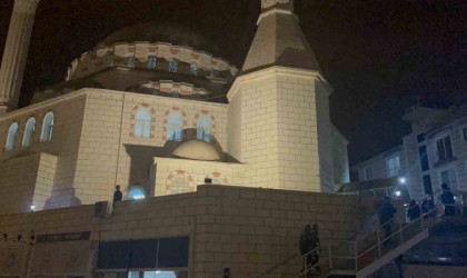 Osmaniyede Kadir Gecesinde vatandaşlar camilere akın etti