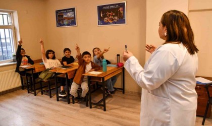 Tepebaşı Belediyesi eğitim ve etkinlikler ile çocukların gelişimine önemli katkılar sunuyor