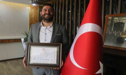 TİPin kazandığı tek belediyede başkan Karaçay, mazbatasını alarak göreve ulaştı