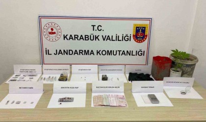 Tomruk yerine uyuşturucu taşımışlar