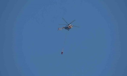 Uludağ eteklerinde çıkan yangına havadan ve karadan müdahale sürüyor