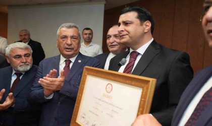 Yılmaz, Mazbata töreninde gözyaşlarına hakim olamadı