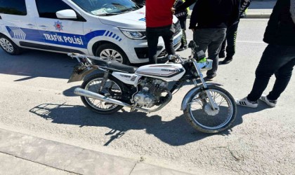 Akşehirde kural tanımayan motosiklet sürücülerine ceza