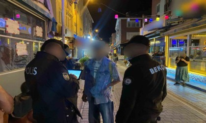 Alkollü eğlence mekanlarının çevresinde polis ekiplerince denetim yapıldı