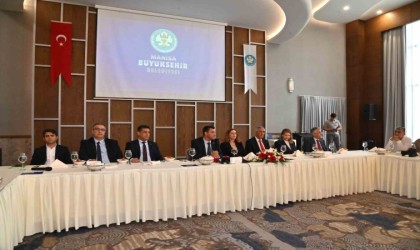 Başkan Zeyrek, A Takımını tanıttı