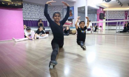 Çadır kentin depremzede balerinleri