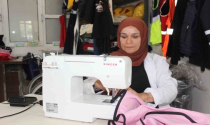 Engelliler kurdukları kooperatif çatısı altında tekstil ürünleri üretiyor