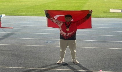 GAÜNlü öğrenci milli gurur yaşattı