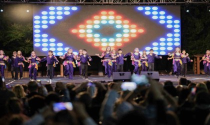 Gaziantep Kolej Vakfı öğrencilerinden dans şöleni