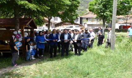 Göncek köyü anasınıfı öğrencilerinin el işi ürünleri doğayla içi içe sergilendi