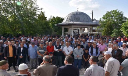 Karapınarda hacı adaylarına uğurlama töreni