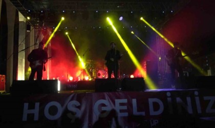 Kütahyada Adamlardan 19 Mayıs konseri