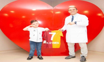 Lenfoma hastası Eymen Çakmak, Galatasaray forması hayaline kavuştu