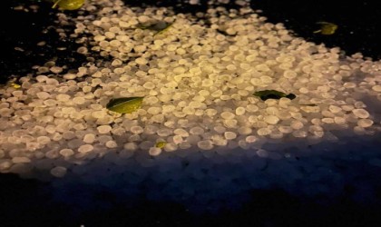 Malatyada şimşekler geceyi aydınlattı