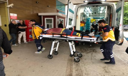 Otomobil ile tır çarpıştı: 3 yaralı