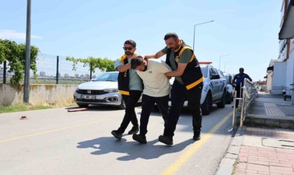 Seyhan polisi kırmızı bültenle aranan İsmail Abdoyu yakaladı