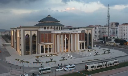 Türkiyenin en büyük ikinci kütüphanesi Gaziantepte hizmete açıldı