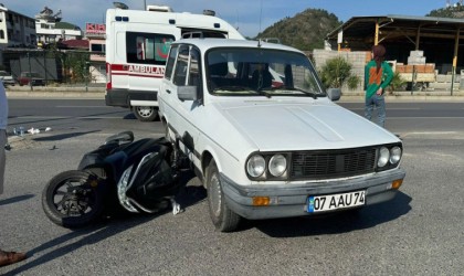 Yan yolda korkutan kaza