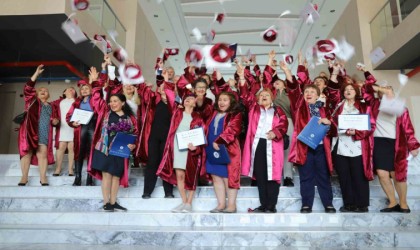 Yaşlılara özel düzenlenen Bilgelik Programı, ilk mezunlarını verdi