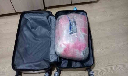 Yolcu otobüsünde 12 kilo 408 gram esrar ele geçirildi