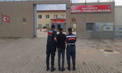 29 yıl kesinleşmiş cezası bulunan cinayet firarisi yakalandı