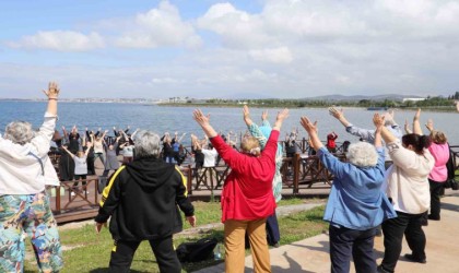65 yaş üstü vatandaşlar hayatın içinde