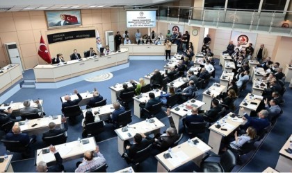 AK Partili üye istifa edince, CHPnin meclisteki sandalye sayısı arttı