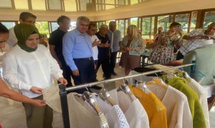 Aksuda kadınlar el emeği göz nuru ürünlerini sergiledi