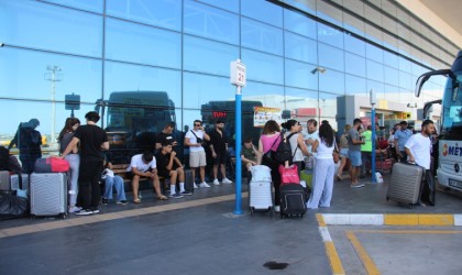 Aydın Şehirlerarası Otobüs Terminalinde Kurban Bayramı yoğunluğu