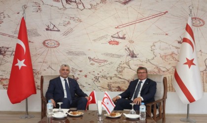 Bakan Bolat, KKTC Başbakanı Üstel ile görüştü