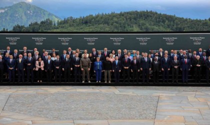 Bakan Fidan, Ukrayna Konferansı aile fotoğrafı çekimine katıldı