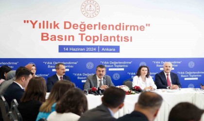 Bakan Tekin: (Gebzede mezuniyet töreninde yaşananlar) Bakanlık olarak incelemeleri yapacağız”