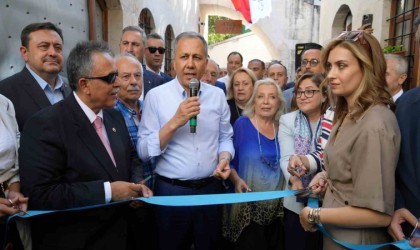 Bakan Yerlikaya Gaziantepte esnaf ziyareti yaptı, Şekerhanın açılışına katıldı