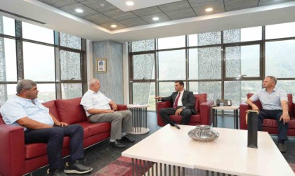 Başkan Zeyrek: “Üreticinin yüzünü güldürmemiz lazım”