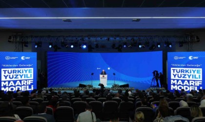 Cumhurbaşkanı Erdoğan: “Eğitim, siyasi tartışmalara konu olmamalı”