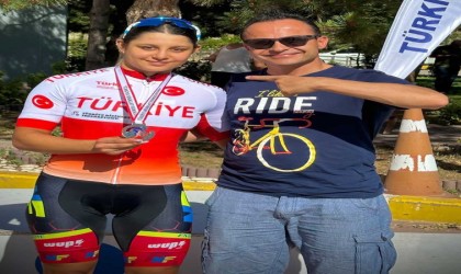 Denizliye 1 altın madalya da Buse Ertekinden geldi